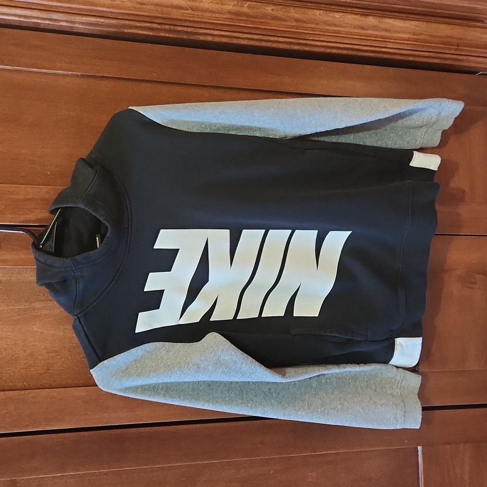 Boys Nike Hoodie size Large